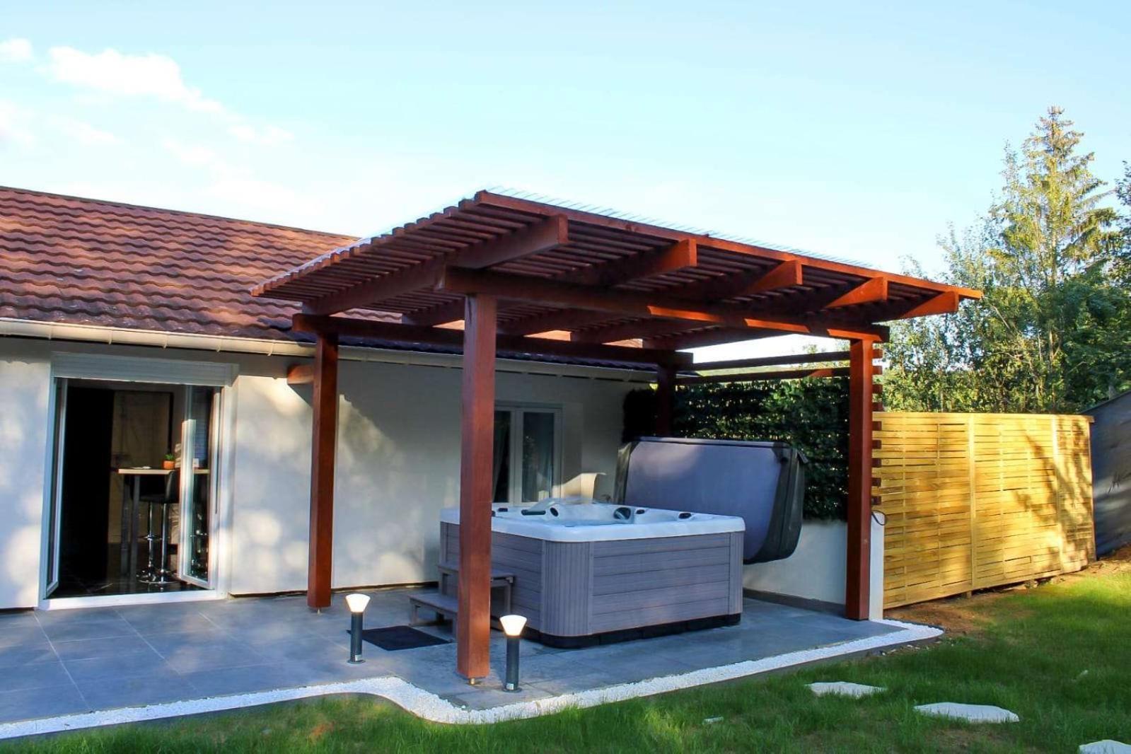 Sinalospa - Culiacan - Appartement Jardin Jacuzzi Sauna A 5 Minutes De Nancy Place Stanislas Champigneulles Eksteriør bilde